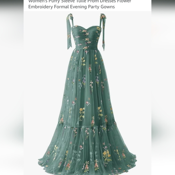 Elegant Green Floral Maxi Dress - Picture 1 of 4